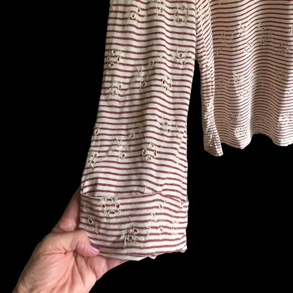 Lucky Brand Striped Red and White Cuffed Sleeve Tunic/ top. Eyelet Pattern. L - Picture 5 of 13